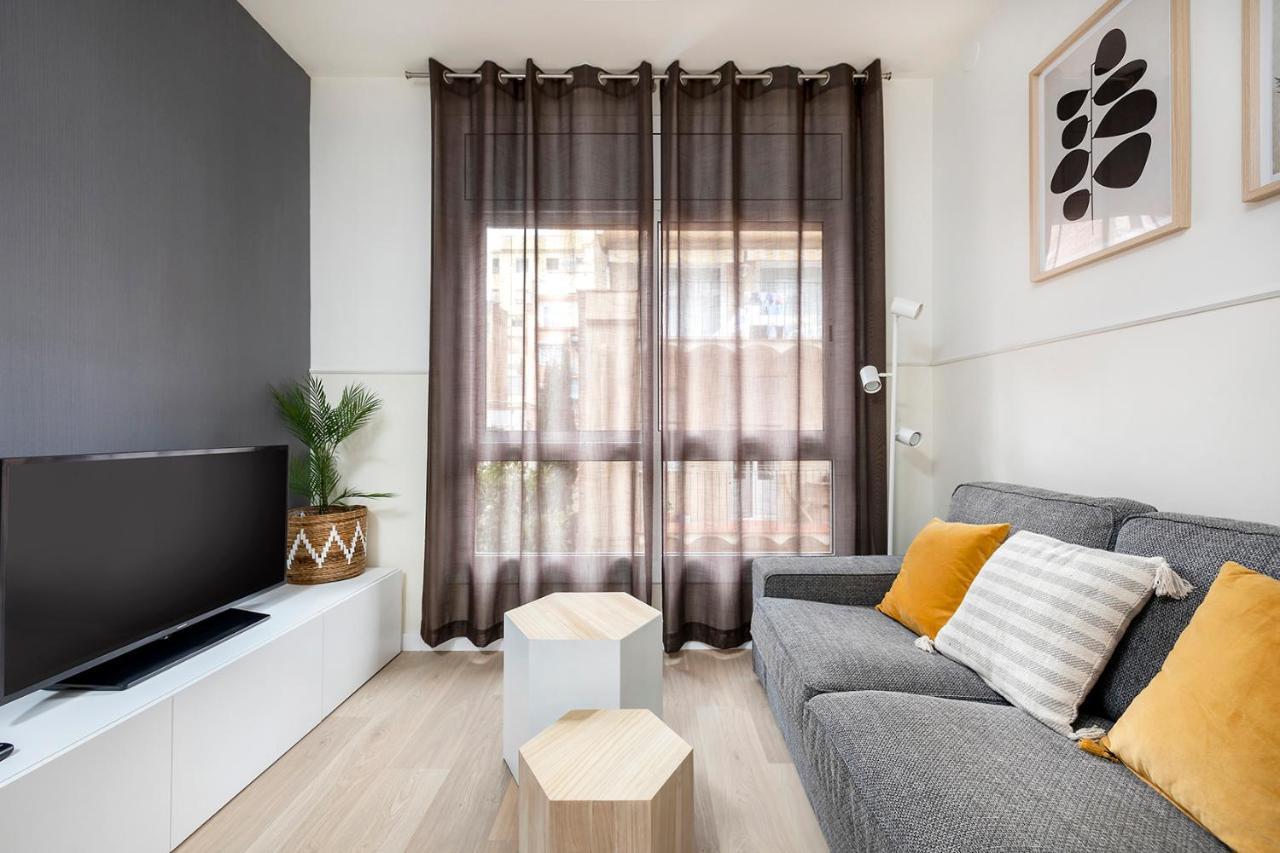 Apartments Sata Sagrada Familia Area Barcelona Exterior photo