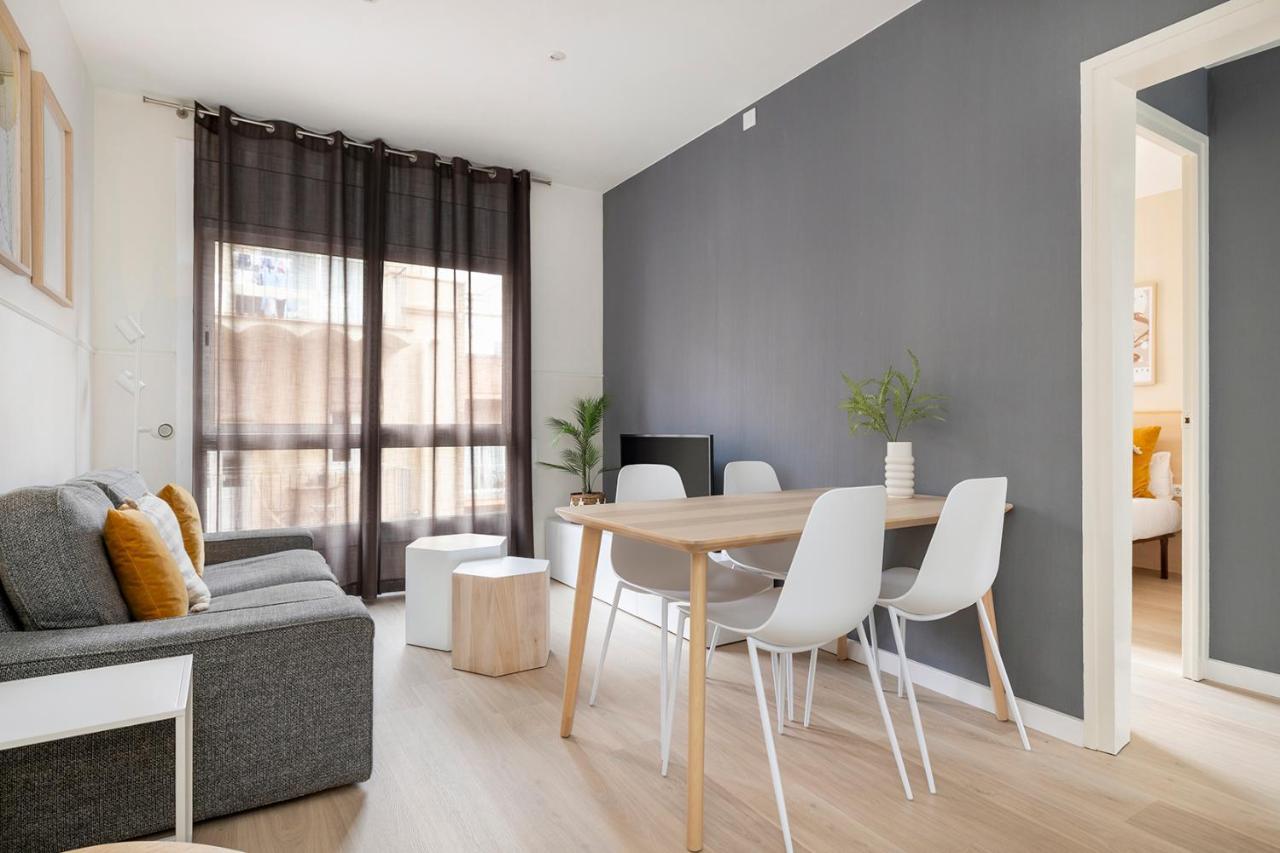 Apartments Sata Sagrada Familia Area Barcelona Exterior photo